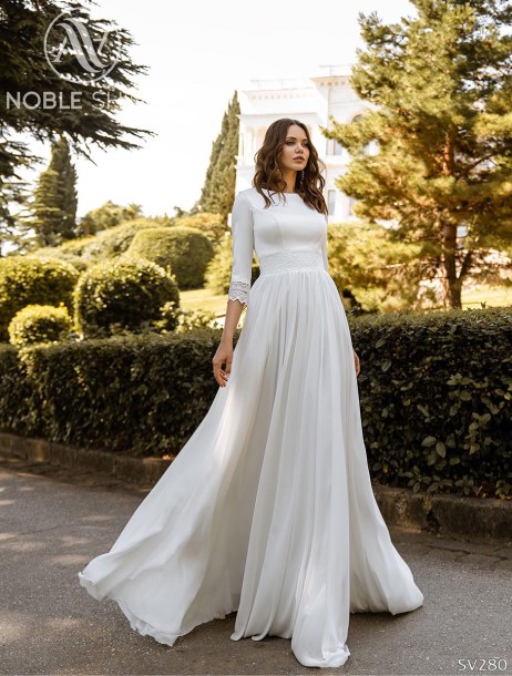 Dress SV280 from the Livadia collection by Noble Shine